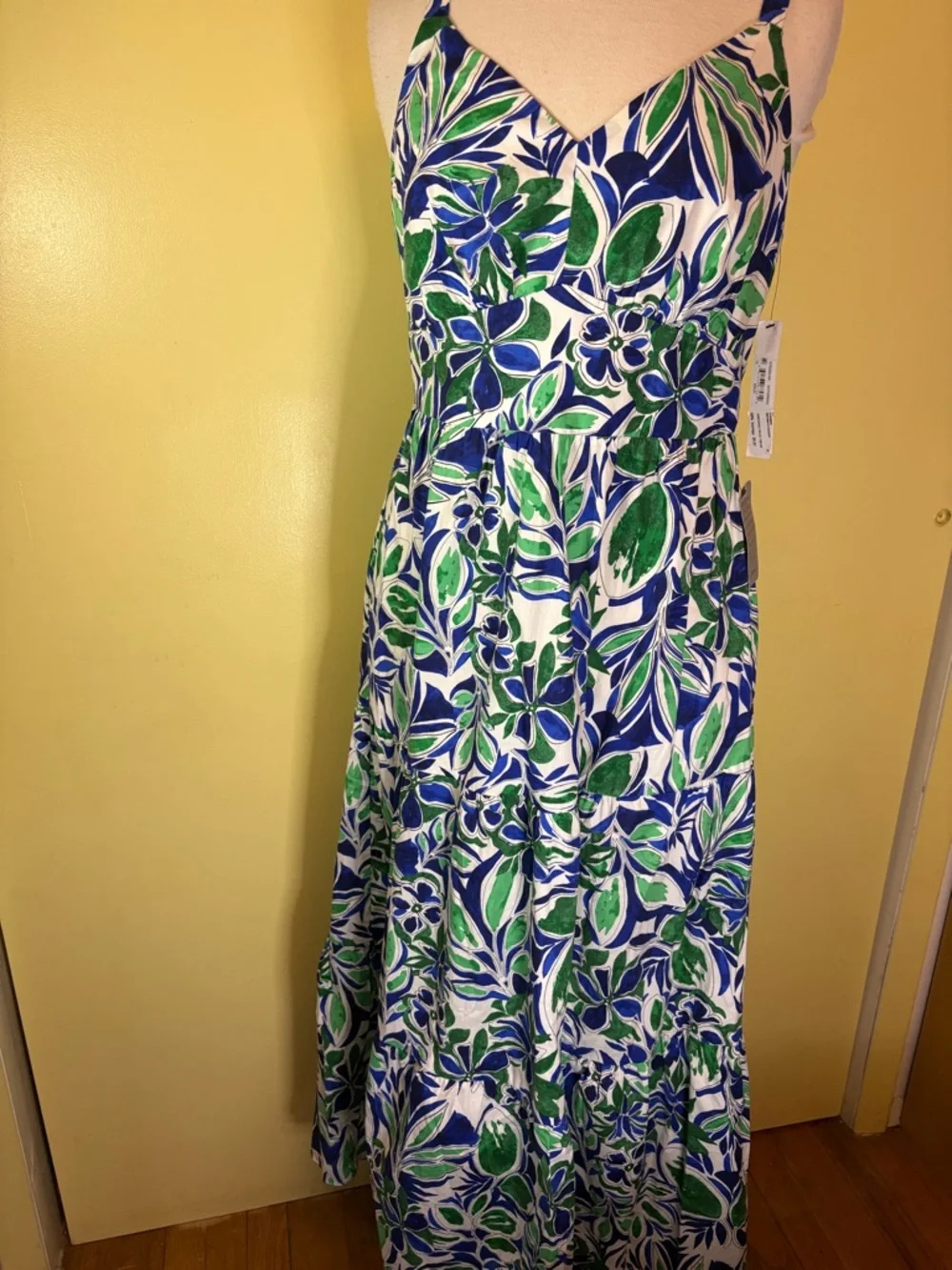 Maggy London Maxi Dress With Pockets - Picture 2 of 11